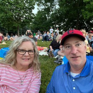 Meet your Posher, Suzanne